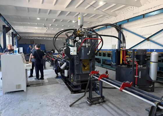 32x7x3m اندازه کلی زاویه پروفایل پردازش CNC زاویه آهن و فولاد برج ماشین خط 3 محور CNC