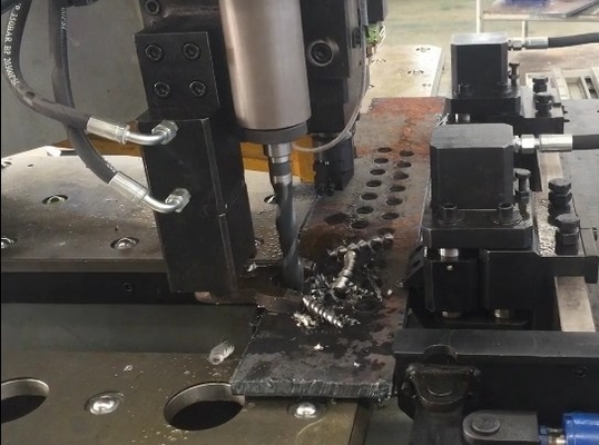 1200KN Servo تغذیه حفاری نیروی Cnc صفحه سوراخ حفاری ماشین با 26mm حداکثر قطر سوراخ