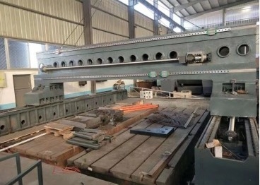 3000*3000 اندازه قطعه کار شده BT50 ماشین حفاری صفحه CNC 30 KW قدرت موتور اسپیندل سرو