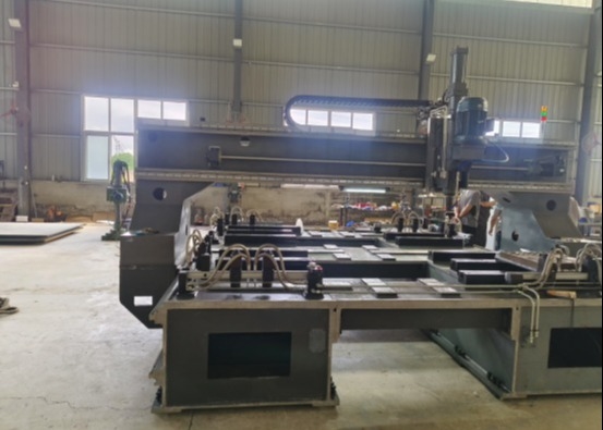 دستگاه سوراخ‌کاری CNC اتوماتیک صفحه با نیروی گیره 7.5KN، عرض شیار T 28mm، توان خنک‌کننده 0.45KW