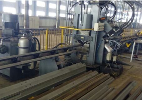 Φ26×12 حداکثر پانچ CNC خط پانچ، علامت گذاری و برش فلز زاویه دار با 3 محور CNC