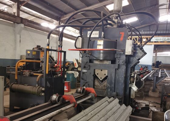 32x7x3m اندازه کلی زاویه پروفایل پردازش CNC زاویه آهن و فولاد برج ماشین خط 3 محور CNC