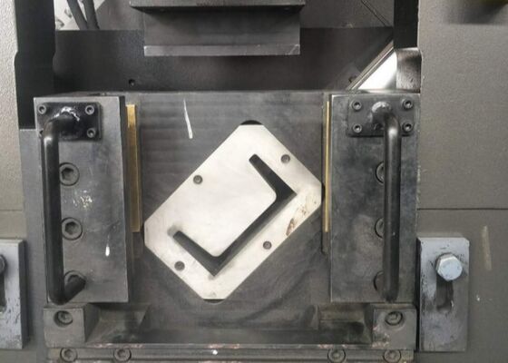 3 در 1 ماشین تراش CNC برای فلز صاف / زاویه ای فولاد کانال فولاد مدل CJBNC1412