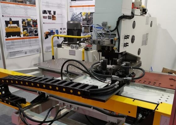 دستگاه پانچ صفحه Cnc 1500 * 800 میلی متر حداکثر اندازه قطعه کار برای تولید برج فولادی