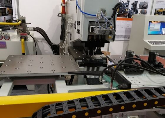 180mm ضربه از حفاری اسپندل Cnc صفحه سوراخ کردن ماشین برای برج انتقال