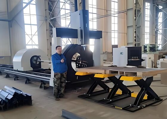 مدل LC2412 ماشین پردازش لوله لیزر CNC برای لوله های کربن / فولاد ضد زنگ